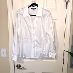 💜 Jones New York Long sleeve button down shirt.